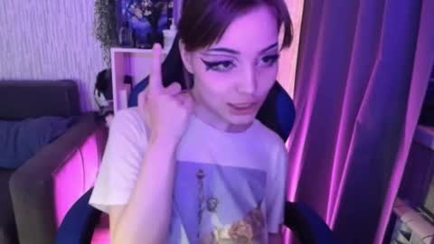 Snapshot of lola_bani_ chatting on 12-18-24, 11:08 lola online show from 12-18-24, 11:08