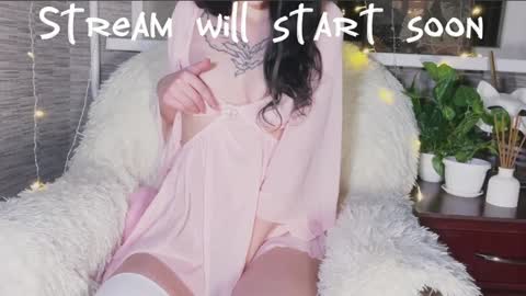 Adelia online show from 10-15-25, 05:46