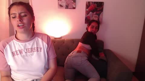 Snapshot of lolaandcamille chatting on 02-24-25, 09:52 lolaandcamille online show from 02-24-25, 09:52