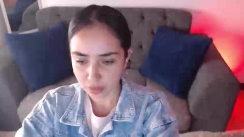 Snapshot of lolaandcamille chatting on 03-04-25, 01:17 lolaandcamille online show from 03-04-25, 01:17