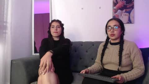 Snapshot of lolaandcamille chatting on 03-06-25, 07:21 lolaandcamille online show from 03-06-25, 07:21