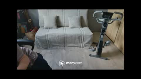 Snapshot of lolacharly chatting on 01-29-25, 01:28 z1cpl38 online show from 01-29-25, 01:28