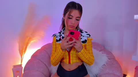 LolaCoper online show from 02-17-25, 03:36