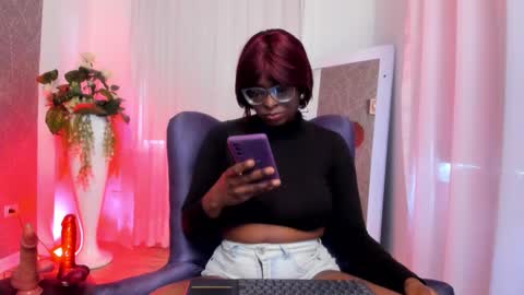 lola online show from 10-27-25, 12:53