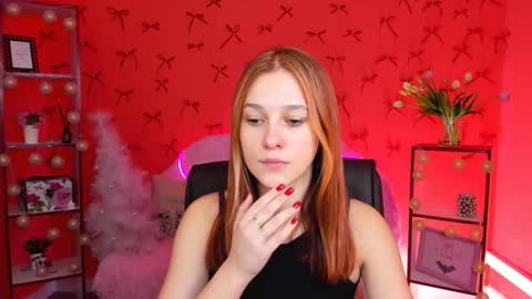 Snapshot of lolalemona chatting on 12-18-24, 03:22 lolalemona online show from 12-18-24, 03:22