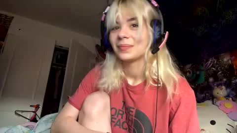 Snapshot of lolalixx6969 chatting on 12-06-24, 10:30 Lola Lixx online show from 12-06-24, 10:30