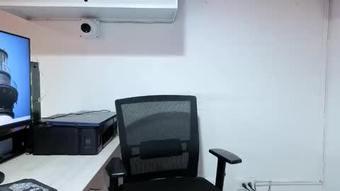 lolalola_12 online show from 11-12-25, 11:58