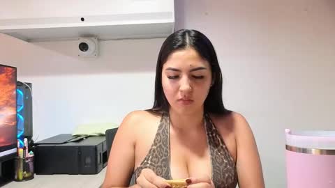 lolalola_12 online show from 12-22-25, 12:29