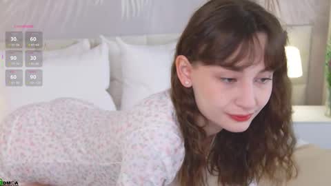 Snapshot of lolaprise chatting on 09-16-25, 01:50 Lola online show from 09-16-25, 01:50