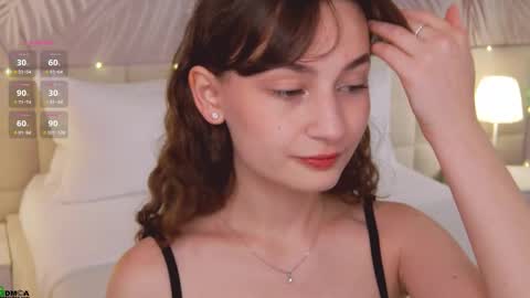 Snapshot of lolaprise chatting on 09-20-25, 04:46 Lola online show from 09-20-25, 04:46