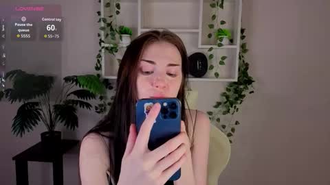 Lola online show from 12-14-25, 09:25