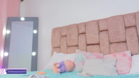 Lola online show from 11-10-25, 03:44