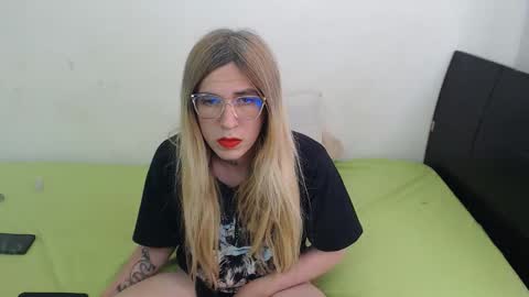 Sascha Bauer online show from 10-05-25, 03:21