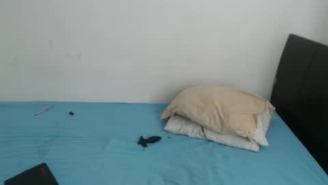 Sascha Bauer online show from 02-08-26, 01:47