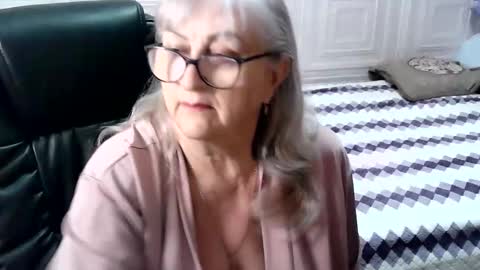 LolkaAlyss online show from 11-26-25, 02:12