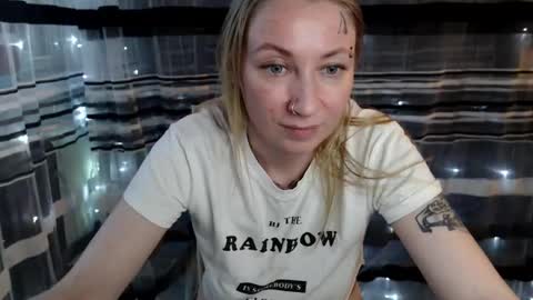 Lisa online show from 01-15-25, 01:09