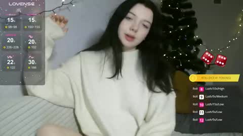 Snapshot of lollylol11 chatting on 01-08-26, 09:50 Lilly online show from 01-08-26, 09:50