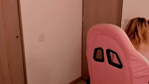 Lolly online show from 02-25-25, 03:31