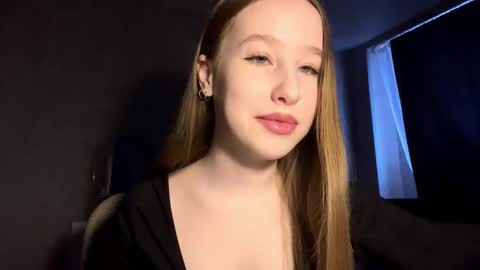 Snapshot of lomahakkila chatting on 02-18-26, 09:16 Nicolina online show from 02-18-26, 09:16