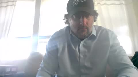 Snapshot of loml44 chatting on 11-17-25, 06:24 THE SEXIEST MAN ALIVE online show from 11-17-25, 06:24