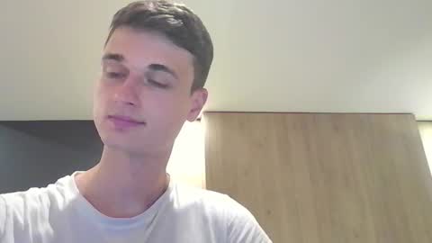 Snapshot of london_tomy chatting on 09-24-25, 12:58 london_tomy online show from 09-24-25, 12:58