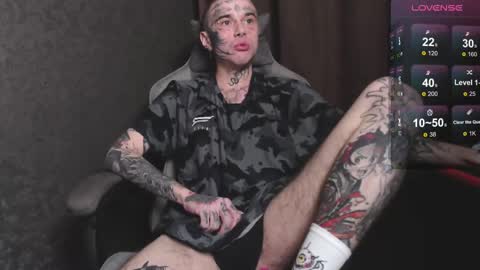 Snapshot of lone1ycrystal chatting on 12-13-24, 10:51 Chris online show from 12-13-24, 10:51