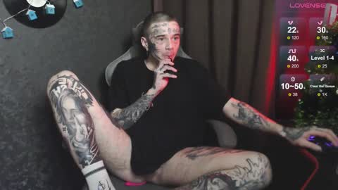 Snapshot of lone1ycrystal chatting on 12-25-24, 01:51 Chris online show from 12-25-24, 01:51