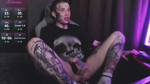 Snapshot of lone1ycrystal chatting on 01-08-25, 02:35 Chris online show from 01-08-25, 02:35