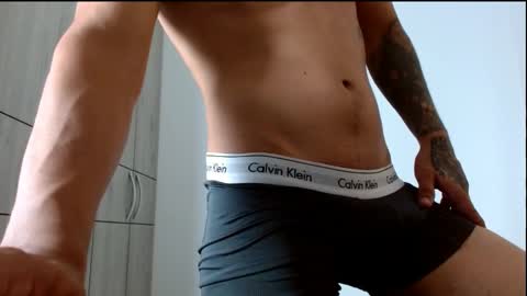 lonelydick2002 online show from 01-15-25, 06:08