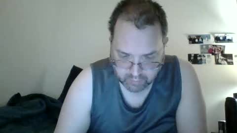 Snapshot of lonelyman91775 chatting on 03-04-26, 10:10 Lonely Man online show from 03-04-26, 10:10