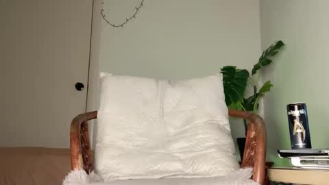 PVT AND MENU ACTIVE online show from 01-25-25, 11:00