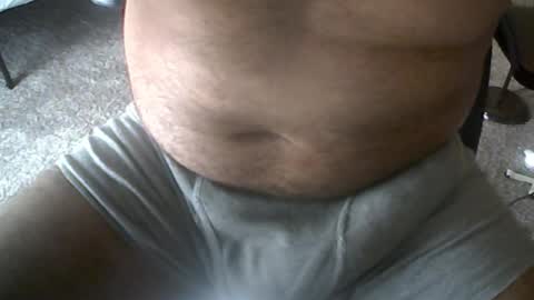 Snapshot of longandheavysweets chatting on 10-20-25, 07:36 longandheavysweets online show from 10-20-25, 07:36