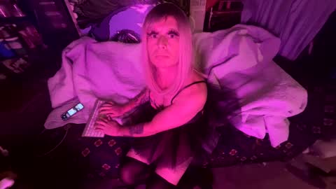 longbeachcd69 online show from 01-10-25, 11:54