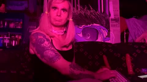 longbeachcd69 online show from 02-15-25, 07:06