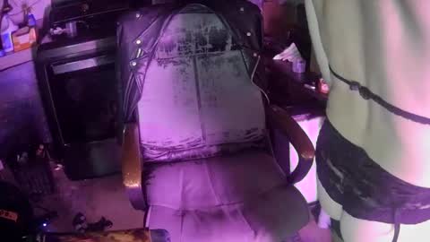 longbeachcd69 online show from 10-09-25, 08:12