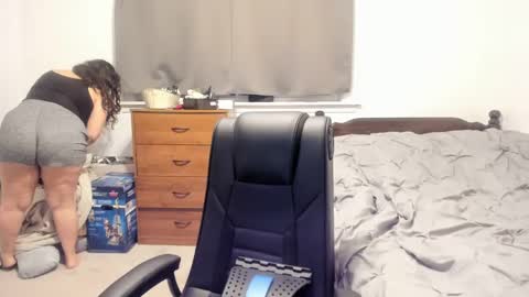 Rose online show from 01-01-25, 11:51