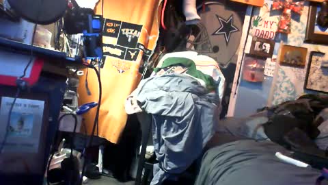 Mr. FogoDeChao online show from 10-12-25, 04:11