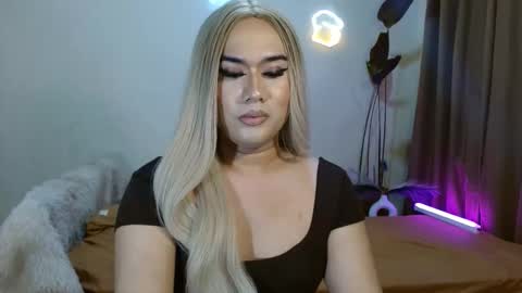 Snapshot of longoria_crawford chatting on 09-19-25, 05:35 My Lover Dadddy roberto online show from 09-19-25, 05:35