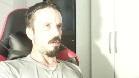 Snapshot of lookaz4010 chatting on 02-03-25, 07:52 Lucas online show from 02-03-25, 07:52