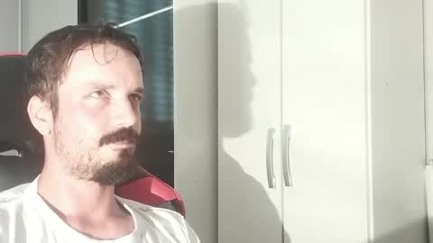 Snapshot of lookaz4010 chatting on 02-07-25, 12:06 Lucas online show from 02-07-25, 12:06