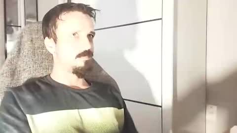 Lucas online show from 12-22-25, 12:24