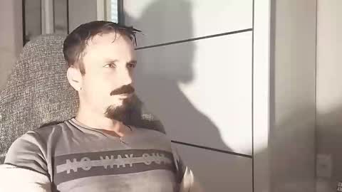 Lucas online show from 02-16-26, 05:42