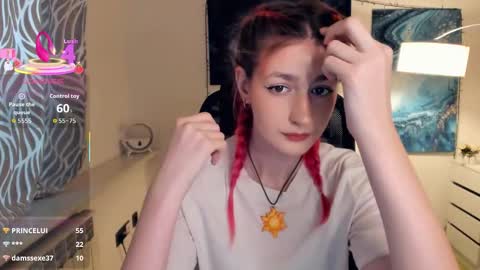 Lora online show from 10-08-25, 08:56