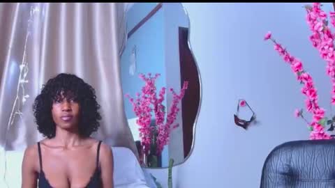 Snapshot of loraforreal chatting on 01-18-26, 03:10 Blackcat online show from 01-18-26, 03:10