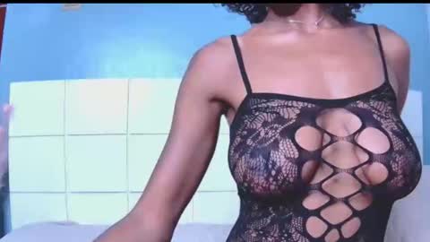 Snapshot of loraforreal chatting on 02-22-26, 02:34 Blackcat online show from 02-22-26, 02:34