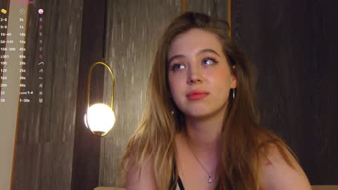 Snapshot of loraineluff chatting on 02-06-25, 08:45 Loraine online show from 02-06-25, 08:45