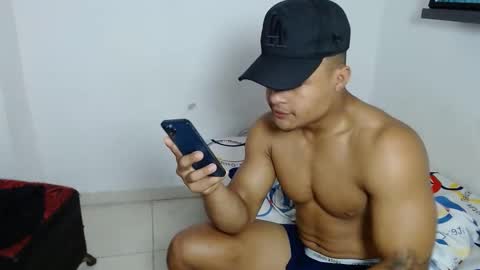 Snapshot of lordblaze_ chatting on 10-11-25, 04:49 Dominic online show from 10-11-25, 04:49