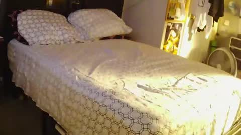 Snapshot of lordcoldfinger chatting on 12-04-25, 02:54 lordcoldfinger online show from 12-04-25, 02:54