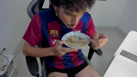 Snapshot of lordpussy__ chatting on 10-21-25, 02:45 lordpussy__ online show from 10-21-25, 02:45