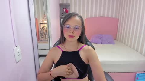 lorelaigiven online show from 02-09-26, 12:31